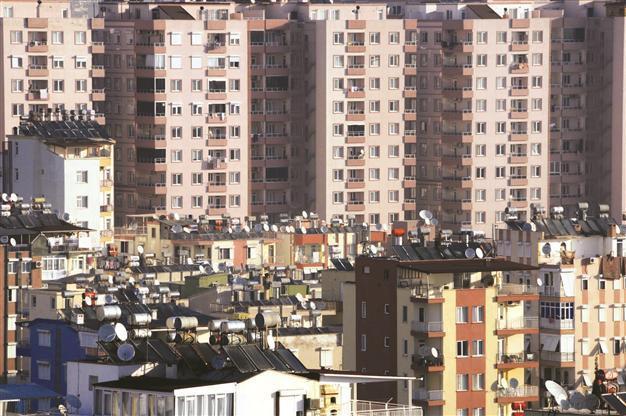Using loans to buy dwellings drops by third on high interest