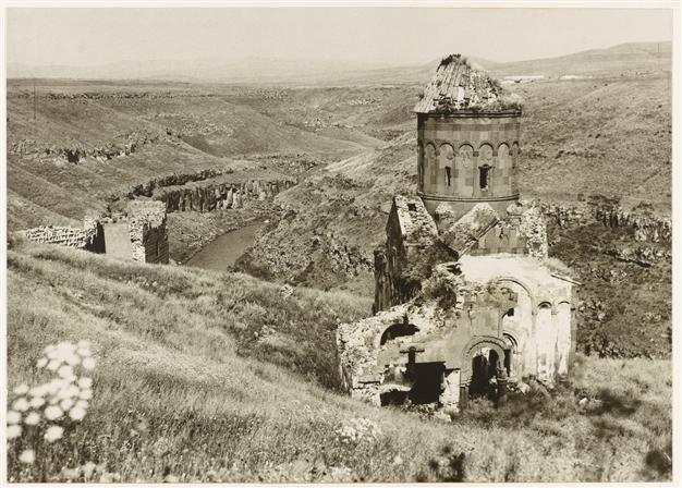 Ara Güler’s ‘Anatolia’ captures a disappearing past