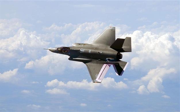 US F-35 fighter jet cleared to fly: Pentagon