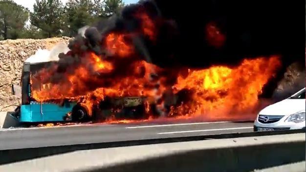 VIDEO: Four killed after public bus catches fire in Istanbul