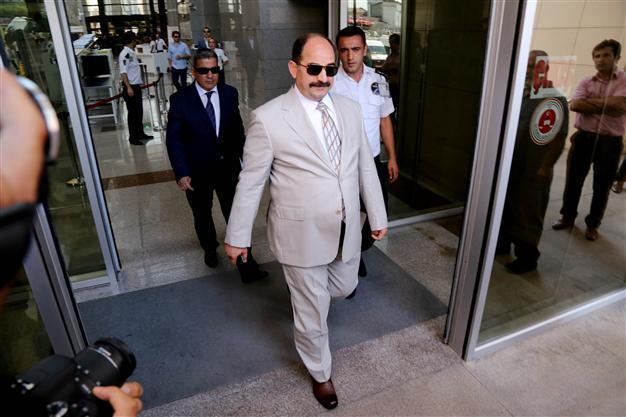 Turkish interior minister calls graft probe prosecutor Öz to resign over criminal complaint