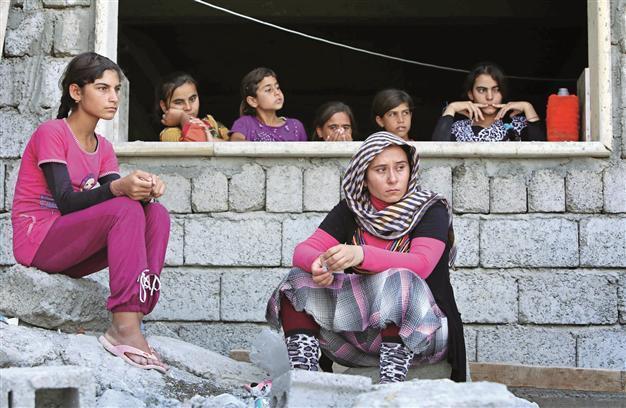 Turkmens, Yazidis flee fearing jihadist push