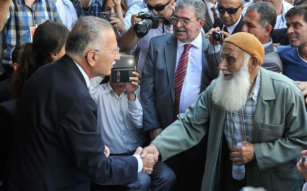 My candidacy is a national project: İhsanoğlu