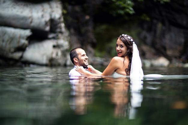 Wedding photographer uses rivers as backdrops to protest hydroelectric plants