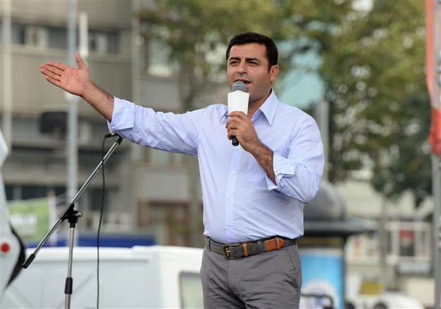 Presidential candidate Demirtaş lays into TRT with over-the-top flattery
