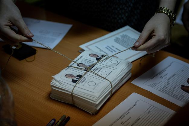 Turkey’s ruling party points the finger at top election body for low expat vote
