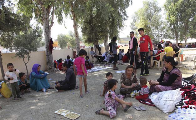 Islamic State killed 500 Yazidis, buried some victims alive: Iraqi minister