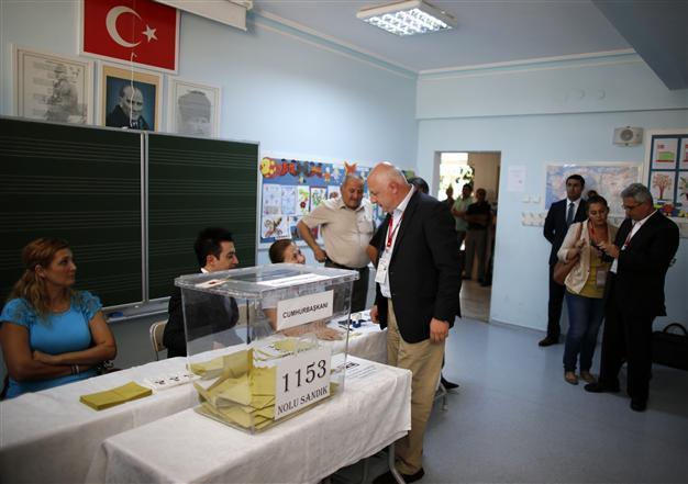 Int’l bodies focus on biased media, use of public sources in Turkey’s election