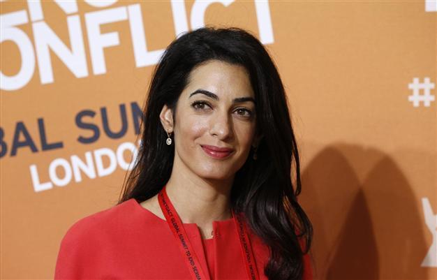 Clooneys fiancee Alamuddin rejects Gaza probe job