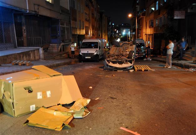 Residents of Istanbul suburb in violent protest over Syrian refugees
