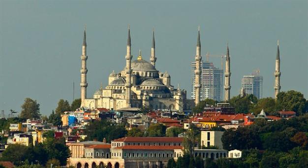 Economy minister sells apartments in silhouette-spoiling Istanbul towers