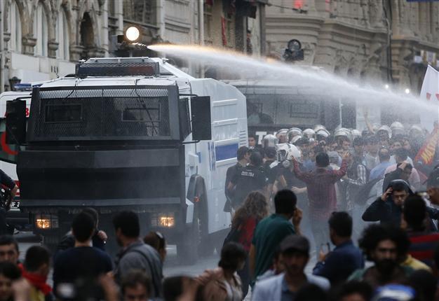 Britain to import three water cannons from Germany