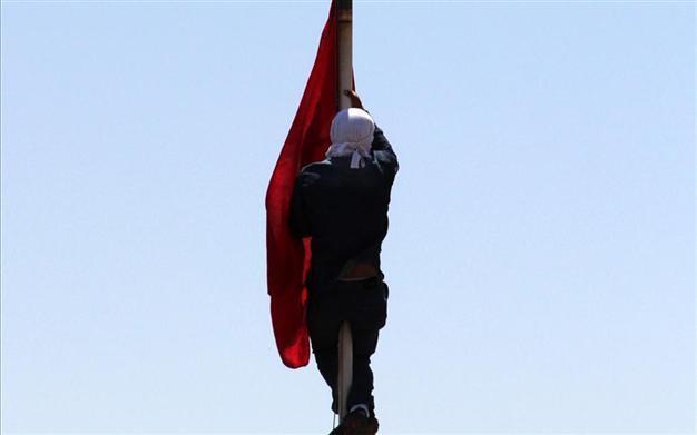 Demonstrator who removed Turkish flag from mast in Diyarbakır is 16 years old