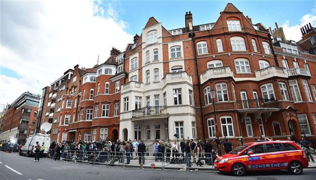 Assange will not leave until assured no US extradition: lawyer