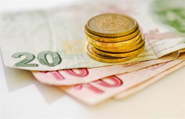 Dollar surges above 2.19 against lira as bets on early US rate hike tweaked