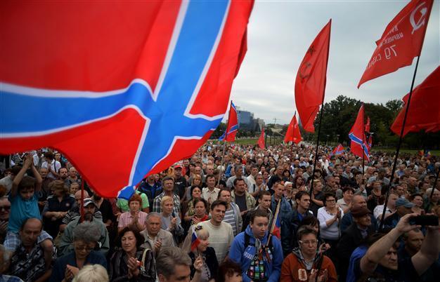 Russia hopes talks on east Ukraine status to start quickly: Lavrov