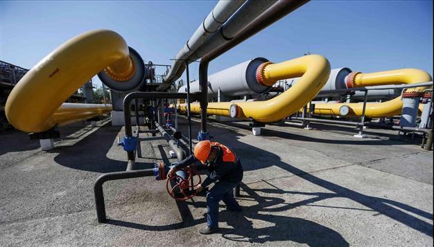 Russias Gazprom reduces gas to Ukraine after deadline passes