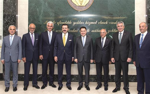 Turkish investors’ concerns ease over future of Cabinet