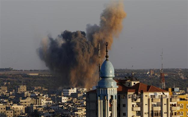 Hamas says three senior commanders killed in Gaza