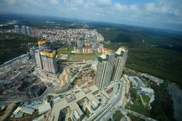 An aerial tour of Istanbuls disappearing forests