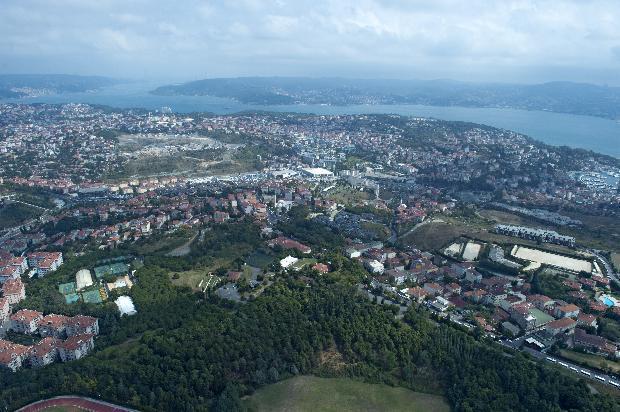 An aerial tour of Istanbuls disappearing forests