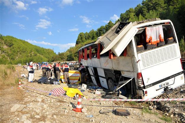 13 killed as passenger bus crashes in ditch after driver falls asleep near Antalya