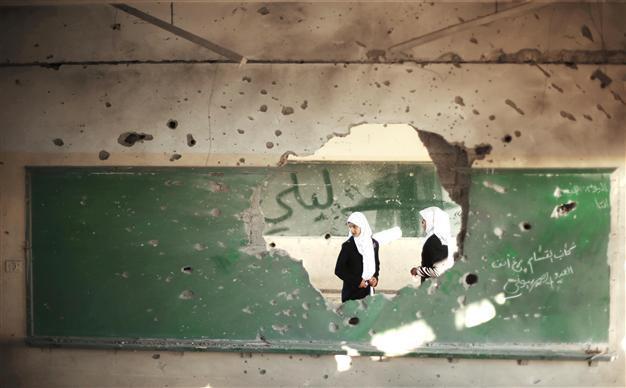 Gaza children return to school after weeks-long Israeli conflict