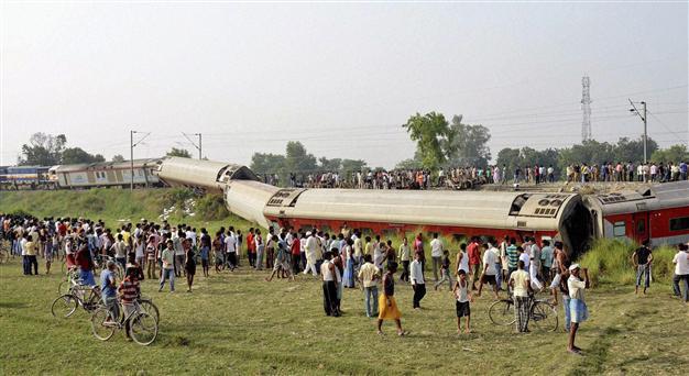 Four dead as India train derails, sabotage suspected