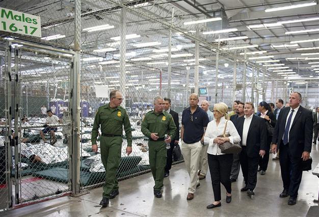 Sending children illegally into US pointless: official