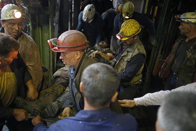 Bosnia coal mine cave-in claims five lives: union leader