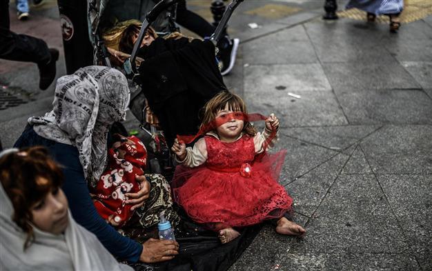 Funding woes force UN to slash rations for 4 million of Syrians