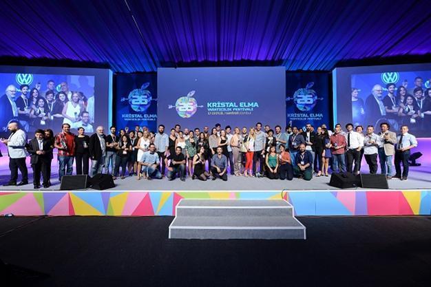 Bests of Turkish creative industry honored at Crystal Apple event