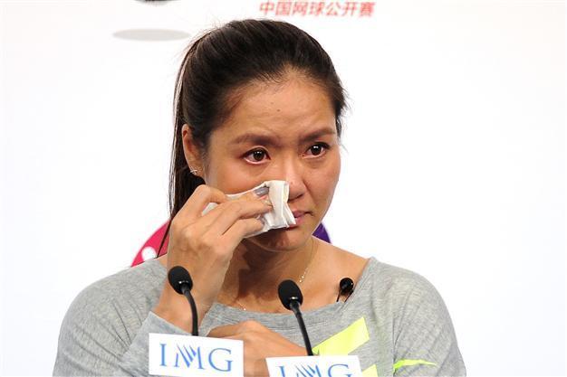 No regrets for retiring Li Na at emotional farewell