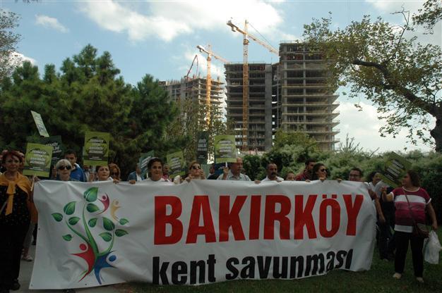 Locals march to protest constructions on Istanbul coastal area