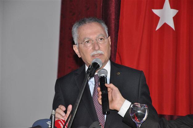 Presidential candidate İhsanoğlu commemorates Sivas massacre
