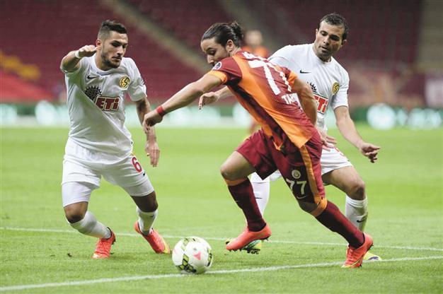 Galatasaray hosts Anderlecht in Champions League opener