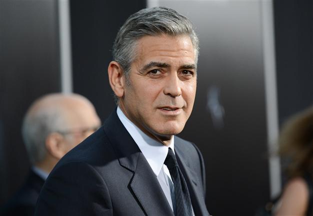 George Clooney to get prize for humanitarian work