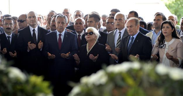 Commemoration ceremony held on 53rd anniversary of Menderes’ execution