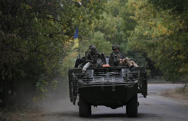 Russia moves troops in Crimea ahead of Ukraine-US meet