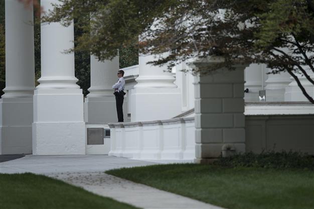 Fence-jumper ran through much of main floor of White House