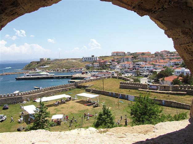 Referendum option on table for urbanization projects on Aegean island of Bozcaada