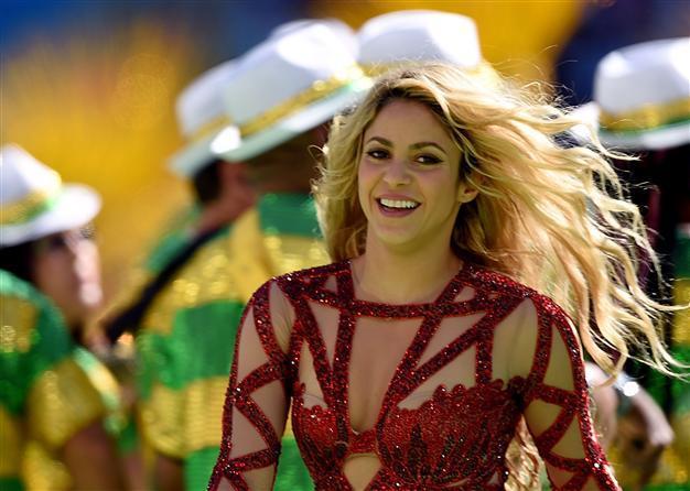 Stats dont lie: Shakira most liked pop star on Facebook
