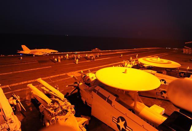 US, Arab allies launch first strikes on ISIL in Syria