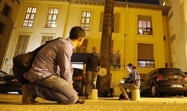 ISIL-linked group threatens to kill French hostage in Algeria
