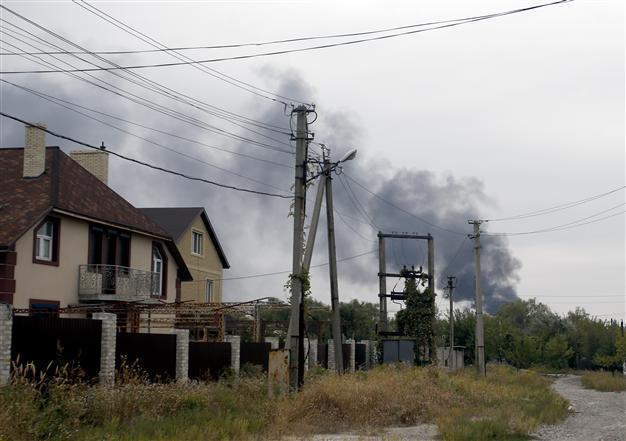 Fighting flares at Ukraines Donetsk airport
