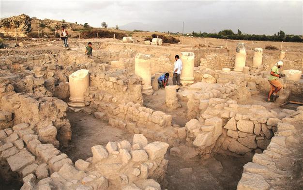 Issos diggings yield attractive findings