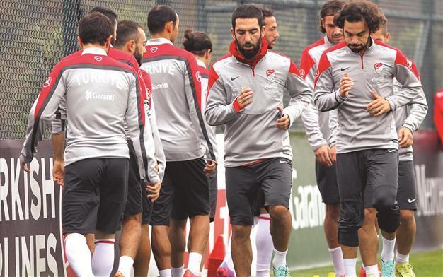 Turkey eyes victory against Czechs in Euro campaign