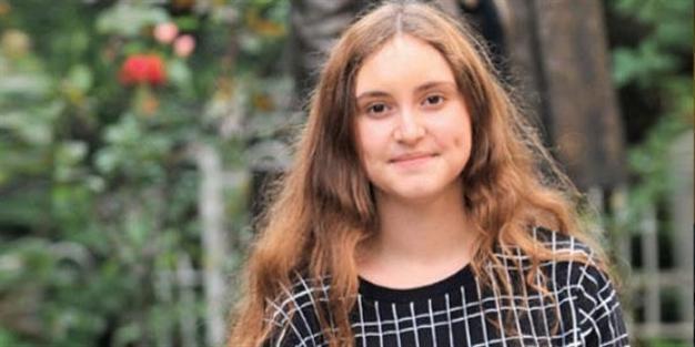Turkish girl wins international prize in physics
