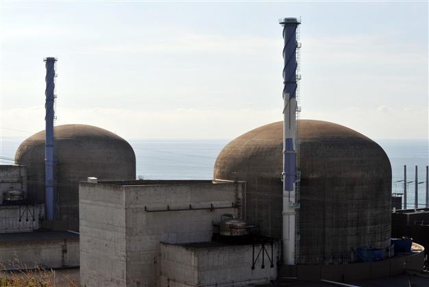 French parliament votes to cut nuclear energy reliance
