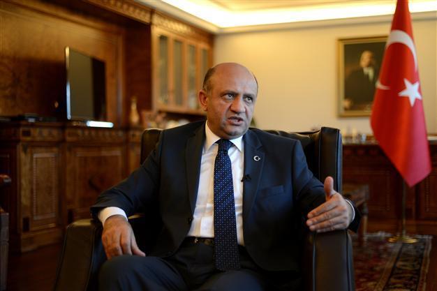 Wiretapping of former Turkish President Gül confirmed, science minister says